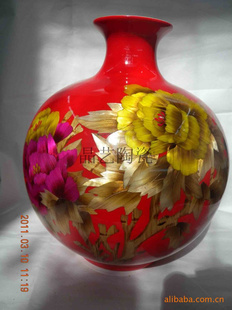 匠心獨(dú)運(yùn) 麥稈花紋陶瓷花瓶，唐山陶器的藝術(shù)新章